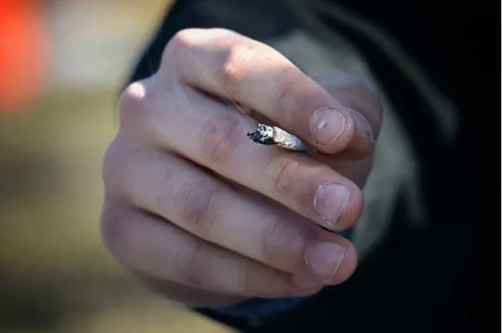 کارزار جرم‌زدایی از نگهداری مقدار کم مواد مخدر در مونترال